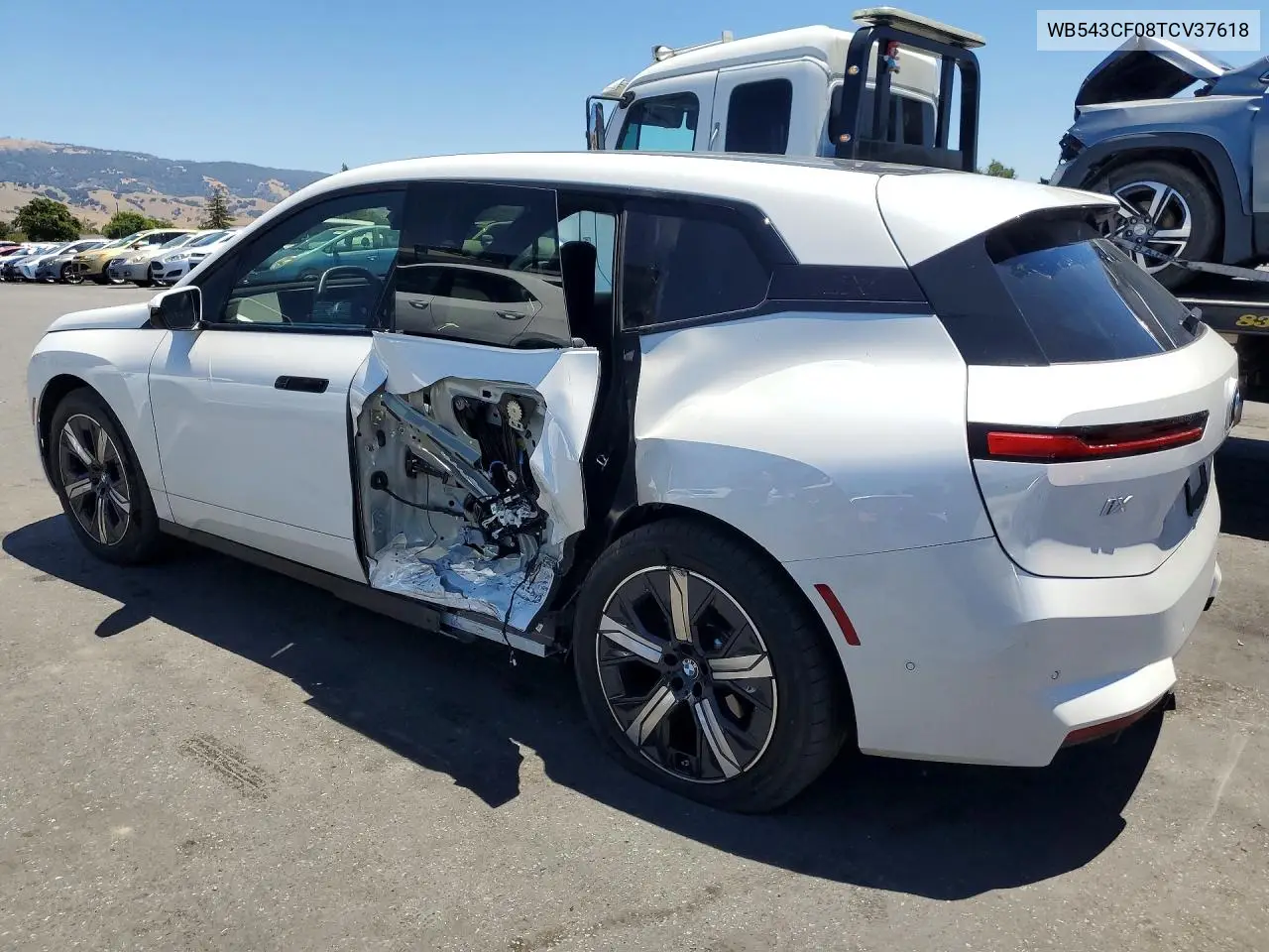 2026 BMW Ix xDrive45 VIN: WB543CF08TCV37618 Lot: 55955676
