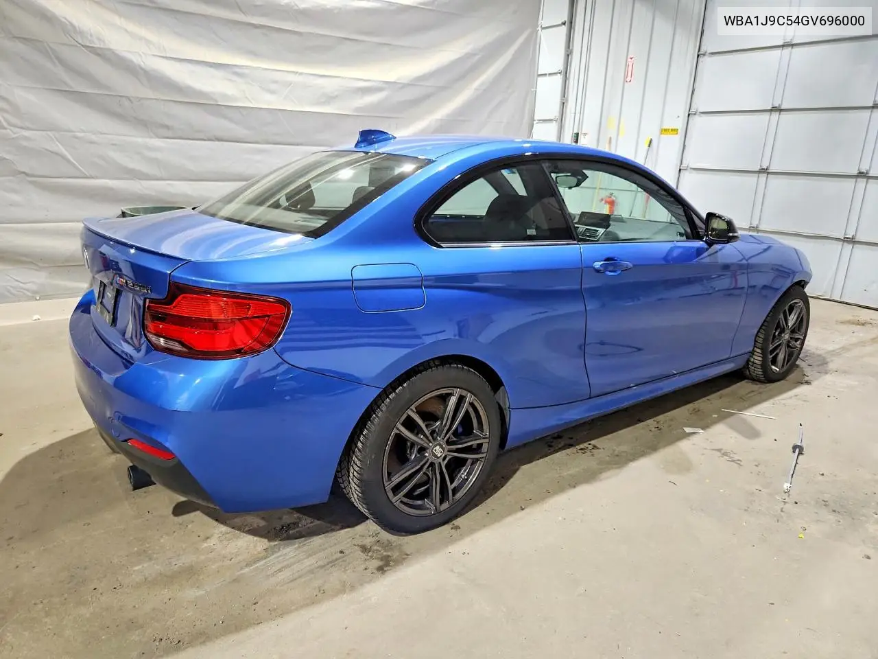 F87
