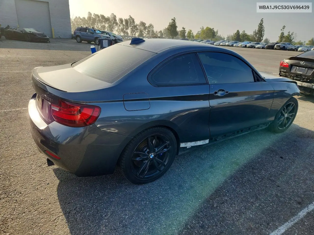 F87
