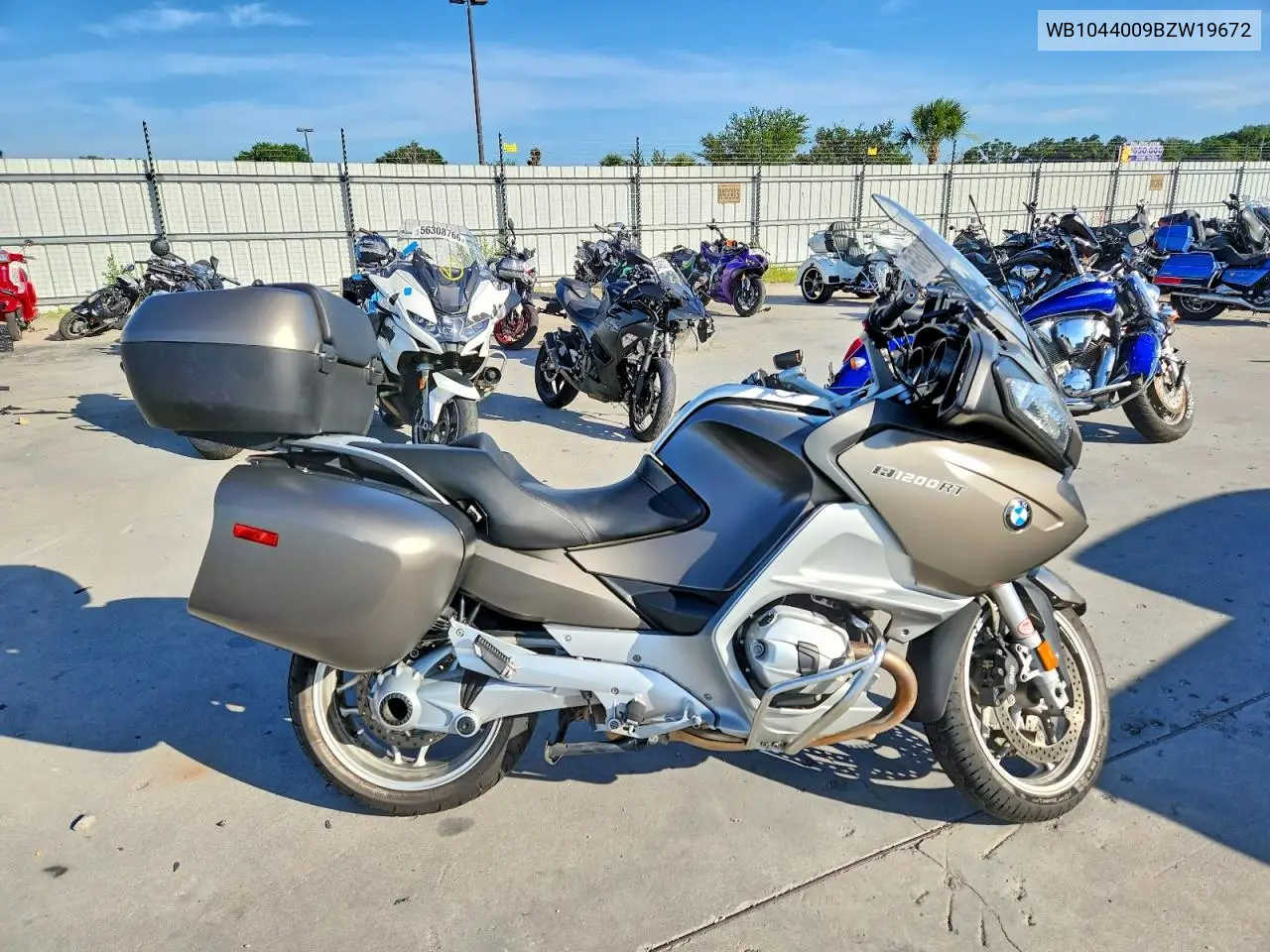 2011 BMW R1200 Rt VIN: WB1044009BZW19672 Lot: 57210066