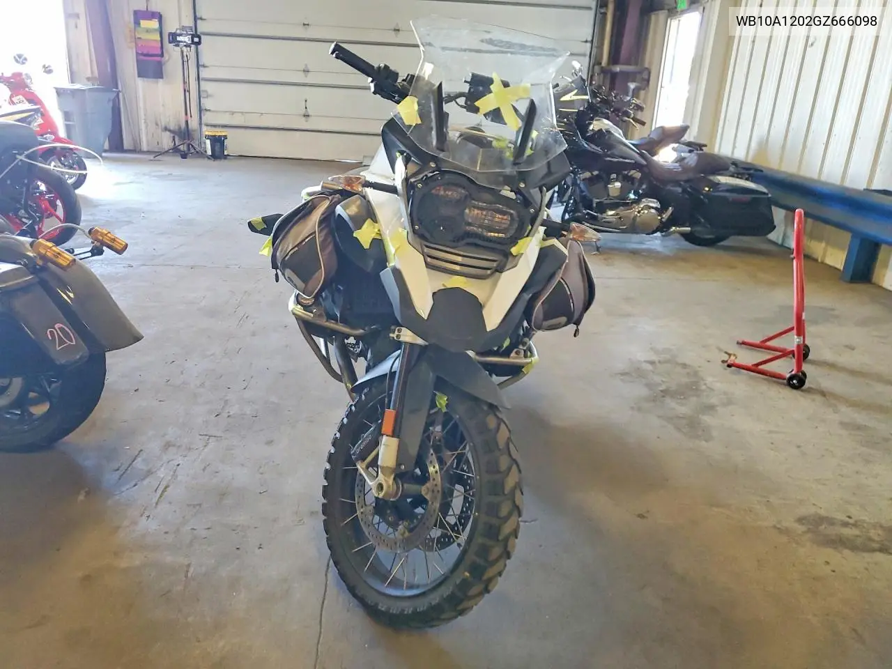 2016 BMW R1200 Gs Adventure VIN: WB10A1202GZ666098 Lot: 58873596