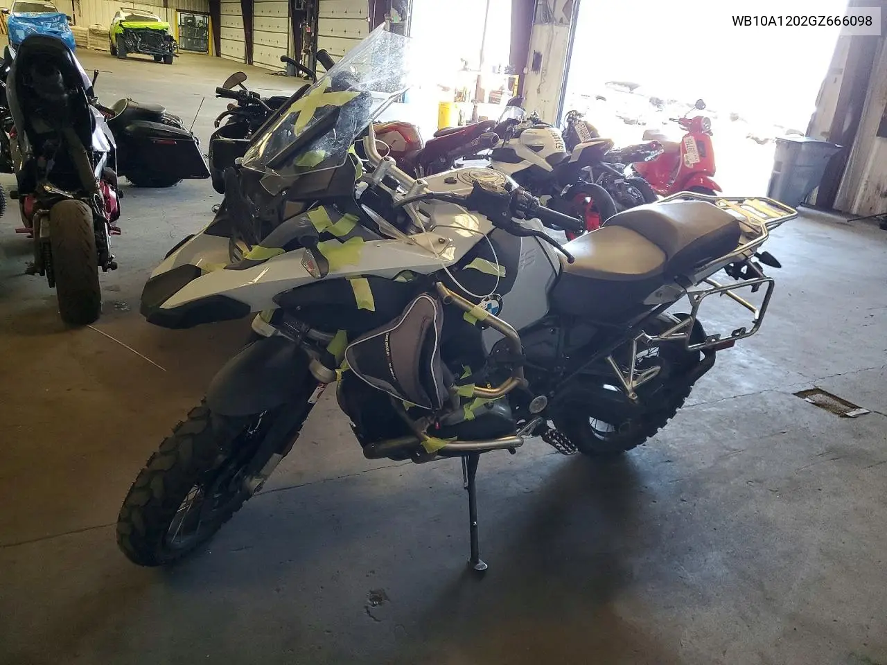 2016 BMW R1200 Gs Adventure VIN: WB10A1202GZ666098 Lot: 58873596
