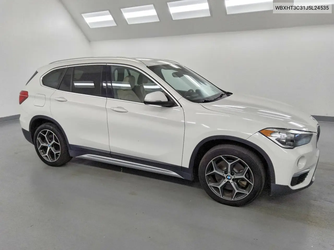 2018 BMW X1 xDrive28I VIN: WBXHT3C31J5L24535 Lot: 52207806