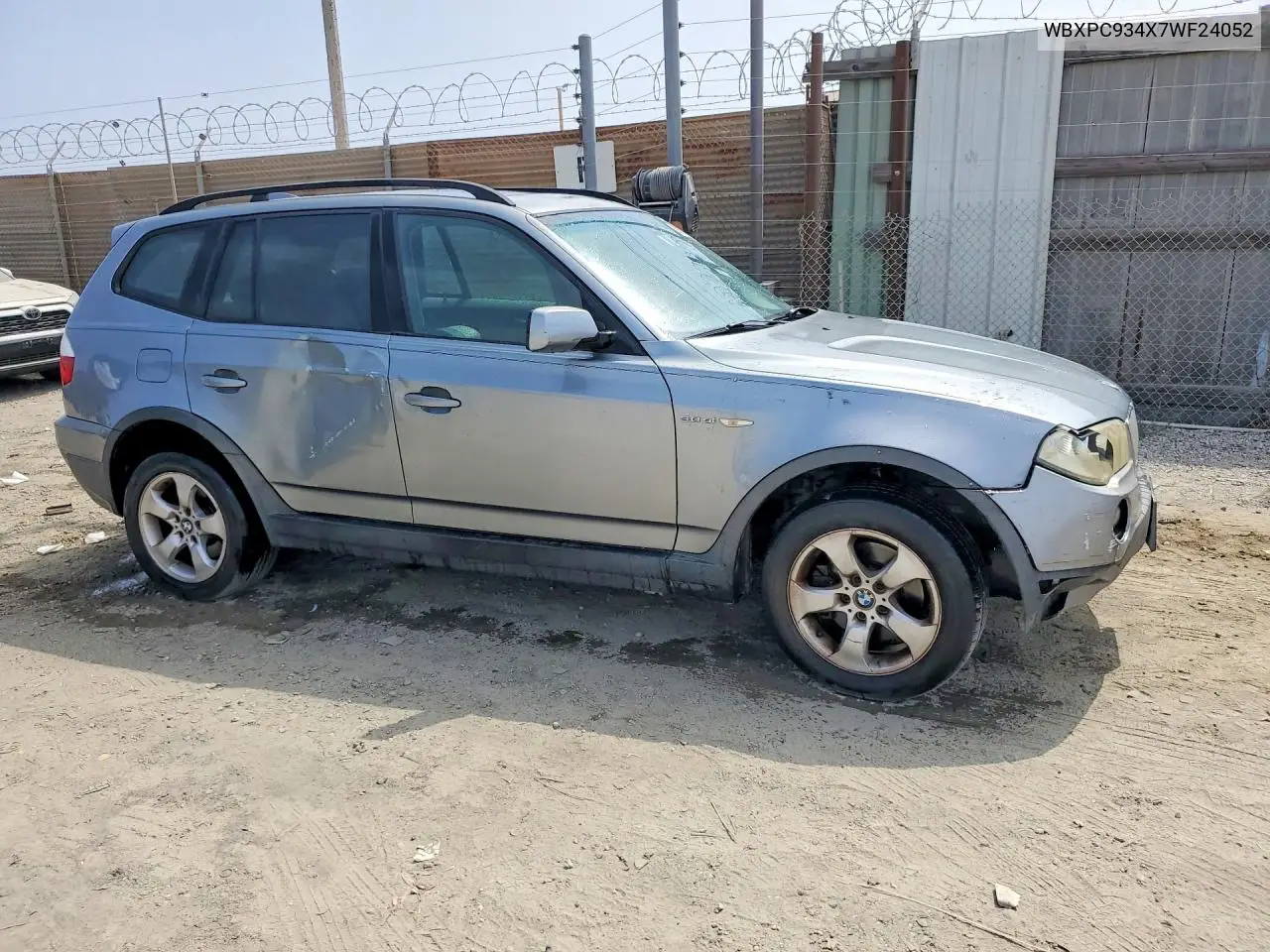 I (E83)