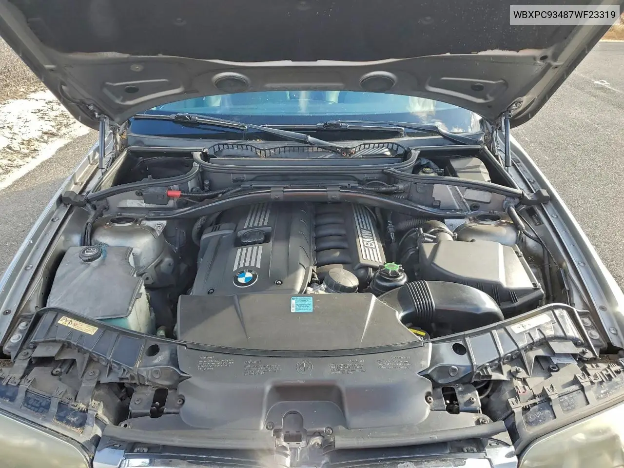 I (E83)