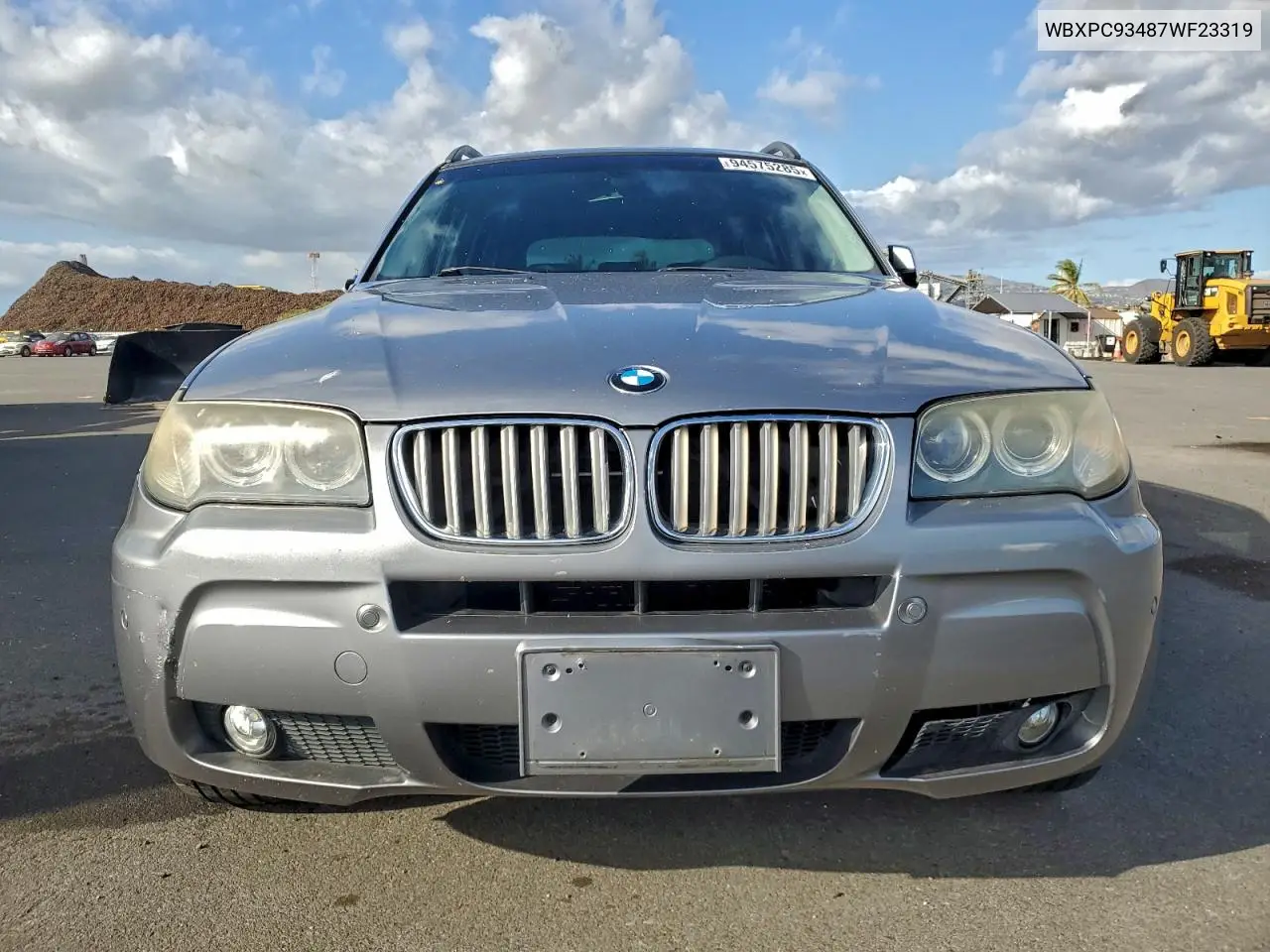 I (E83)