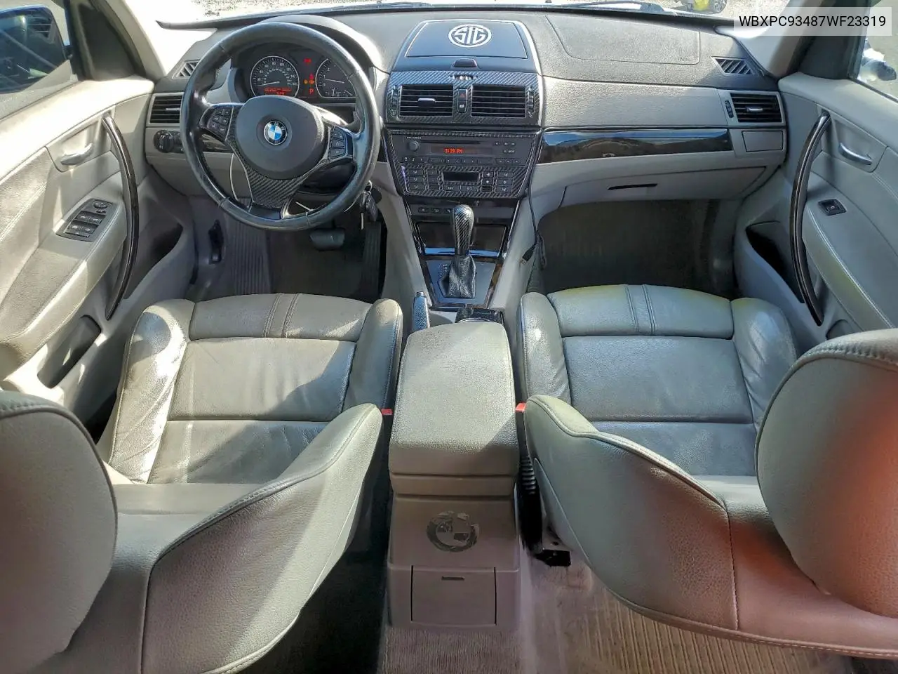 I (E83)
