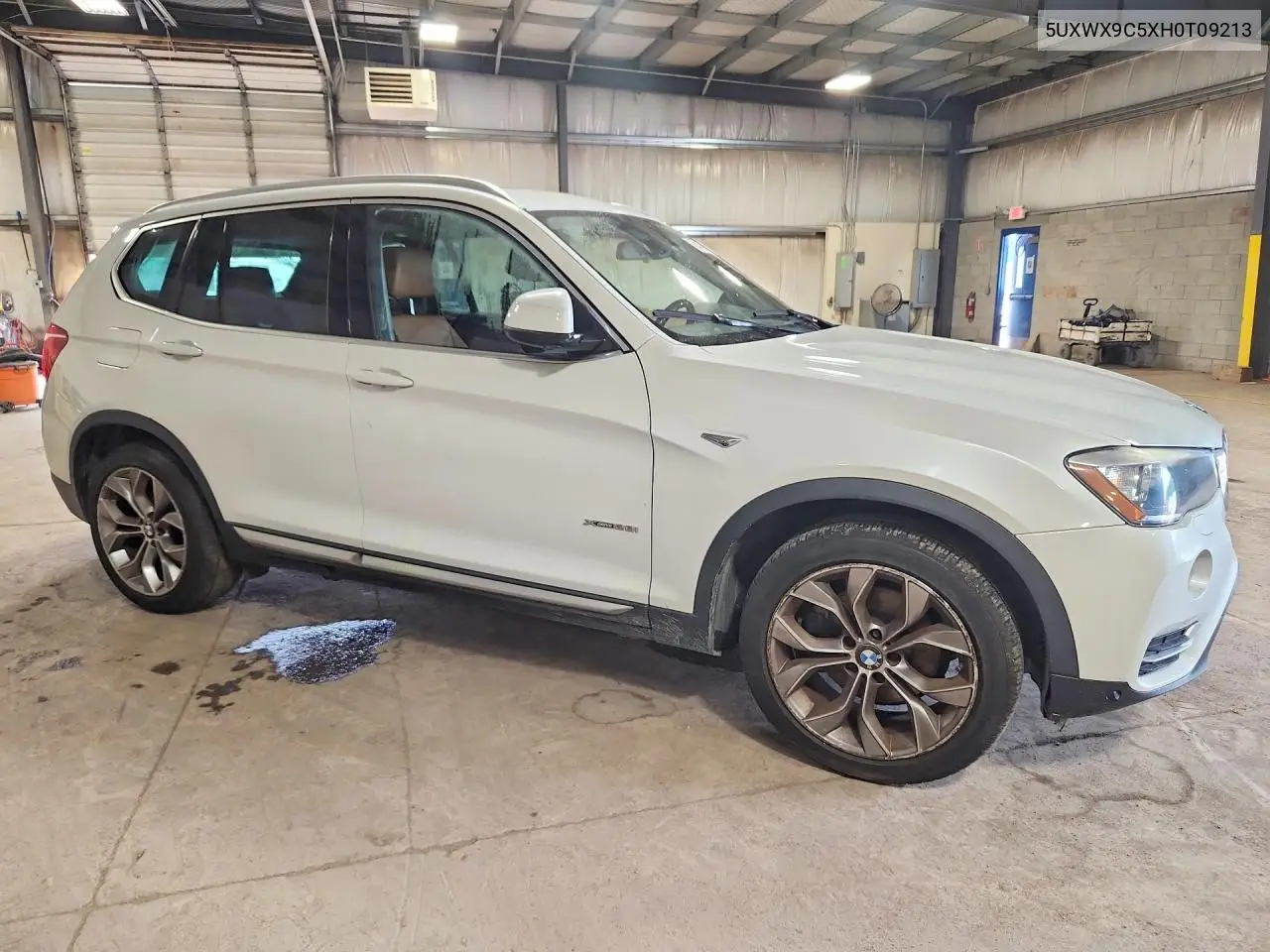 2017 BMW X3 xDrive28I VIN: 5UXWX9C5XH0T09213 Lot: 60460006