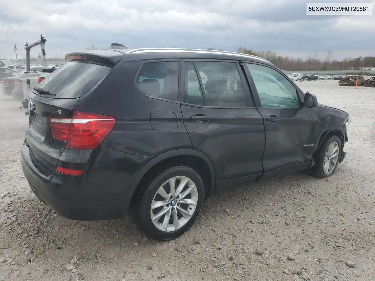 5UXWX9C39H0T20881 2017 BMW X3 xDrive28I