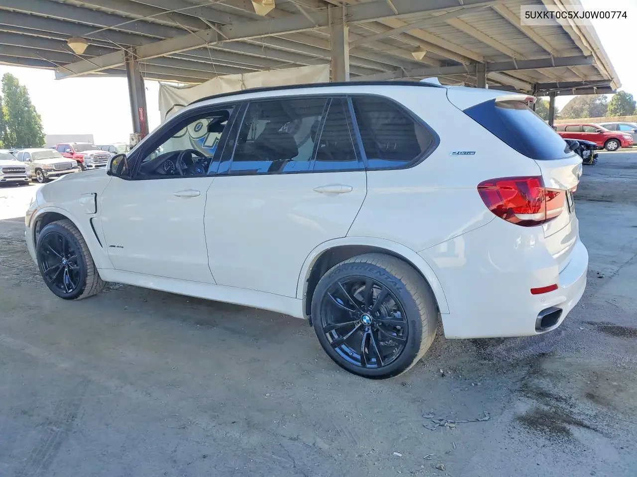 2018 BMW X5 Xdr40E VIN: 5UXKT0C5XJ0W00774 Lot: 61563776