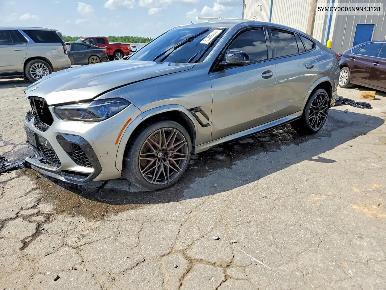 2022 BMW X6 M VIN: 5YMCY0C05N9N43128 Lot: 61333446
