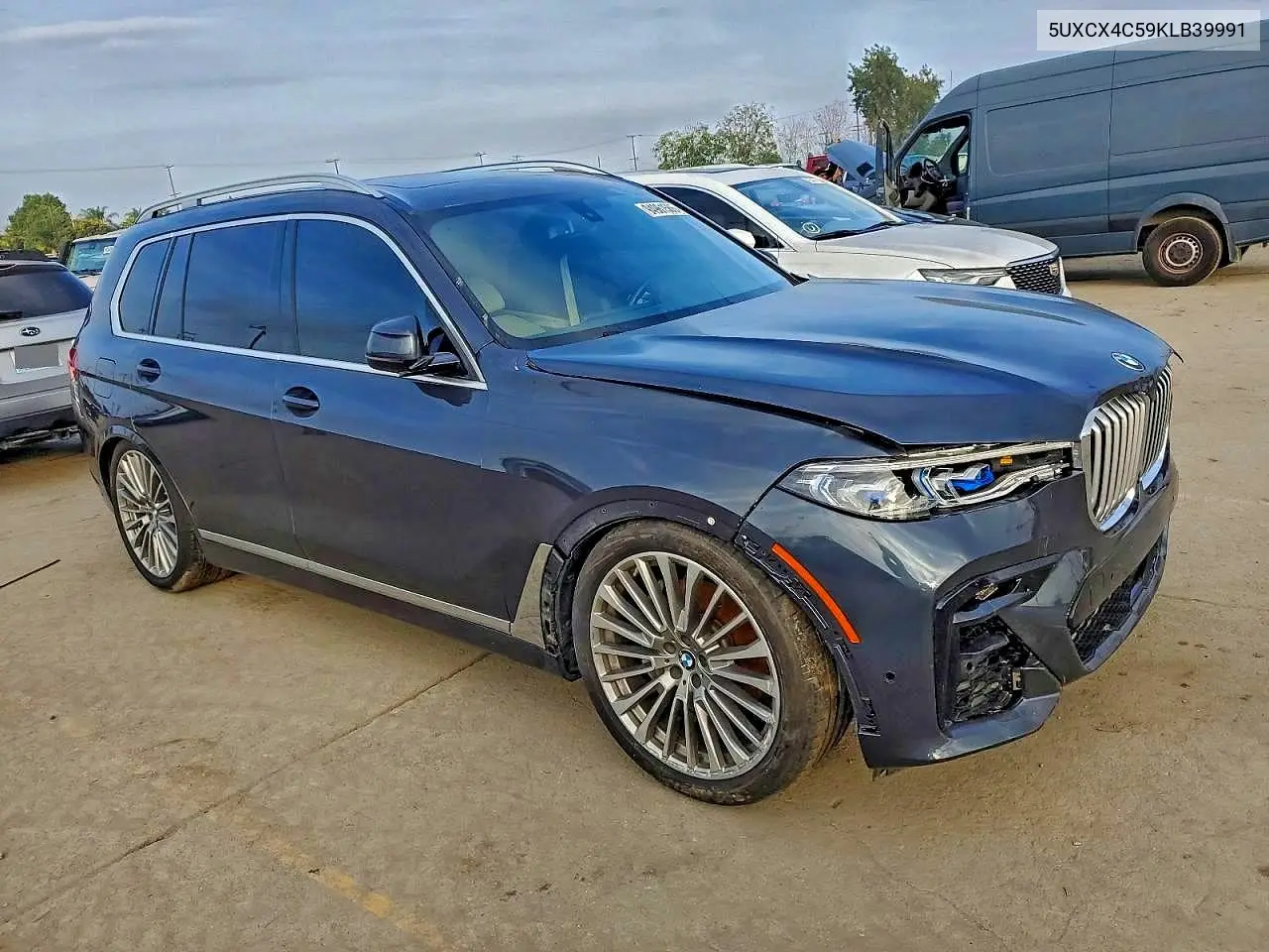 2019 BMW X7 xDrive50I VIN: 5UXCX4C59KLB39991 Lot: 48679576