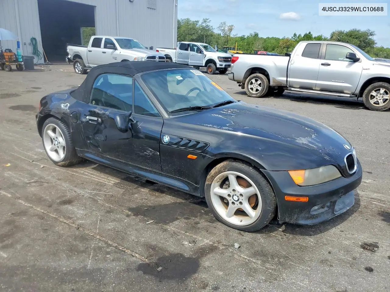 1998 BMW Z3 2.8 VIN: 4USCJ3329WLC10688 Lot: 62082676