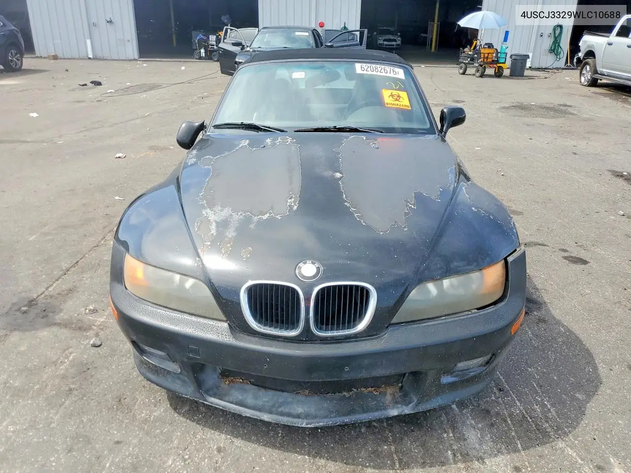 1998 BMW Z3 2.8 VIN: 4USCJ3329WLC10688 Lot: 62082676