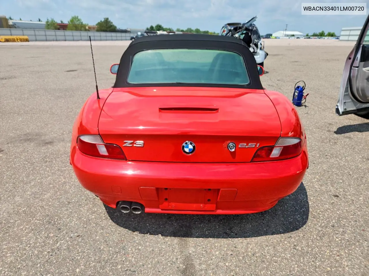 2001 BMW Z3 2.5 VIN: WBACN33401LM00720 Lot: 61685176