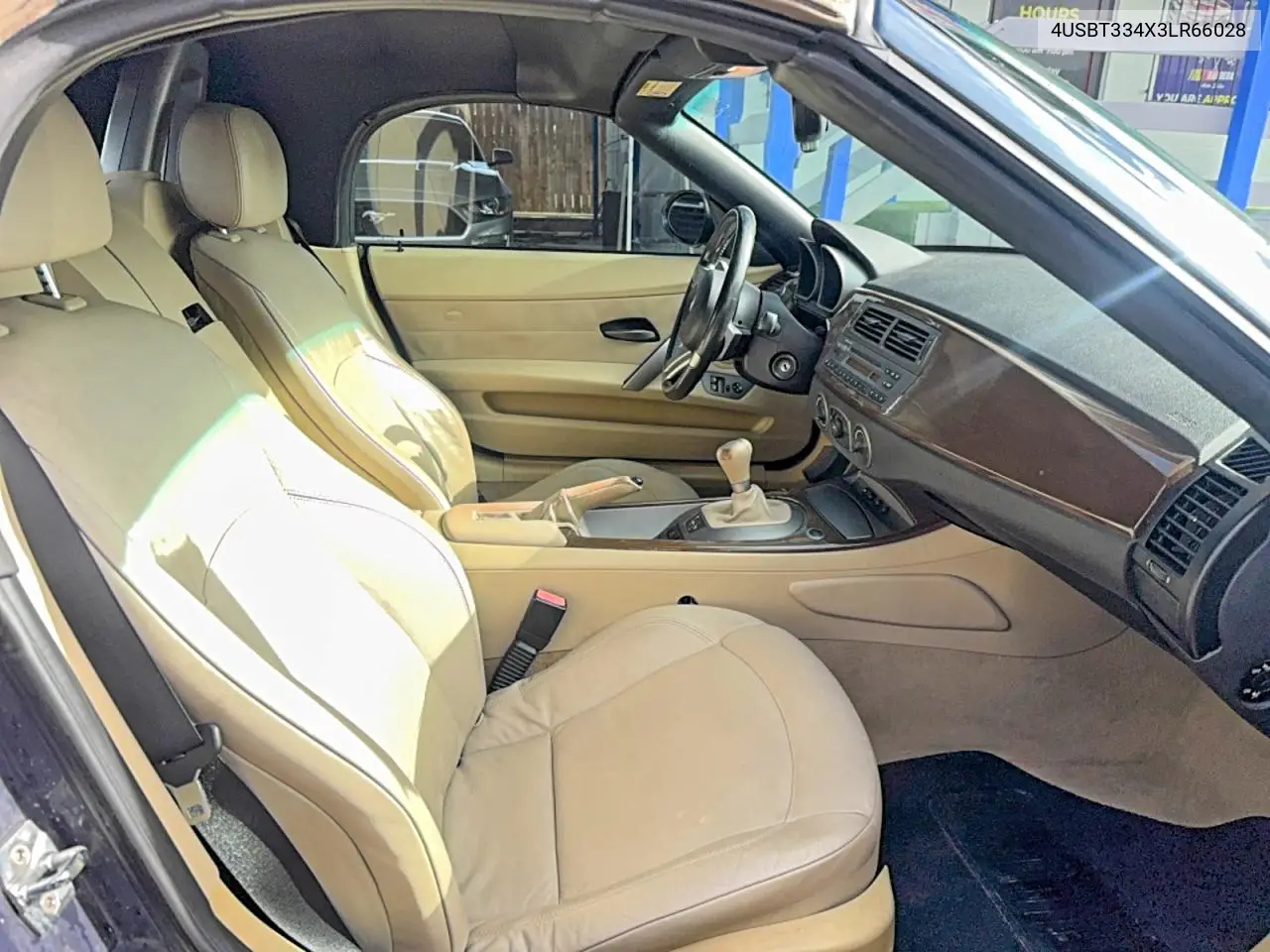 2003 BMW Z4 2.5 VIN: 4USBT334X3LR66028 Lot: 56701666