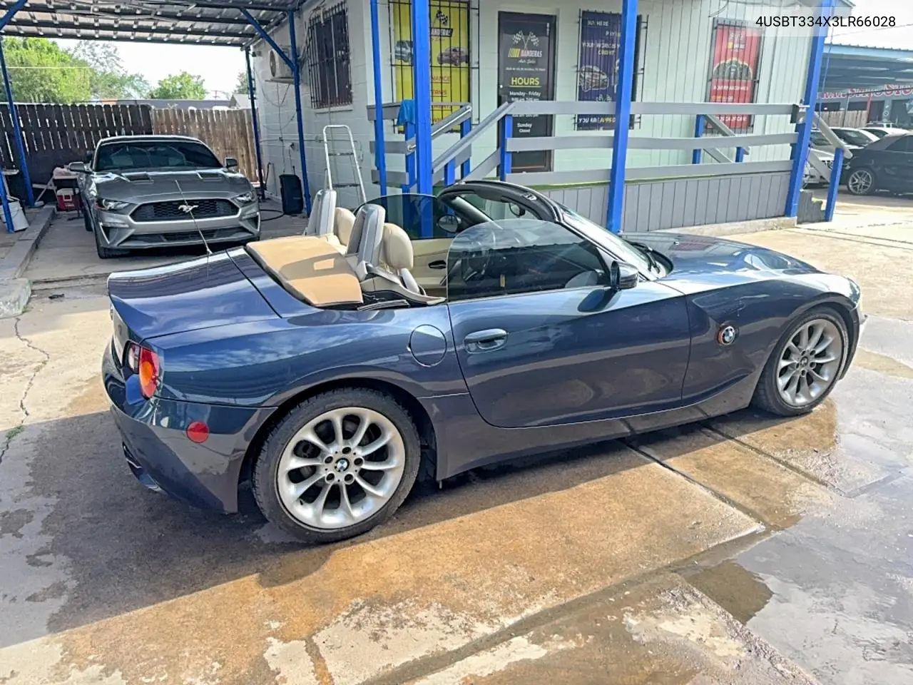 2003 BMW Z4 2.5 VIN: 4USBT334X3LR66028 Lot: 56701666