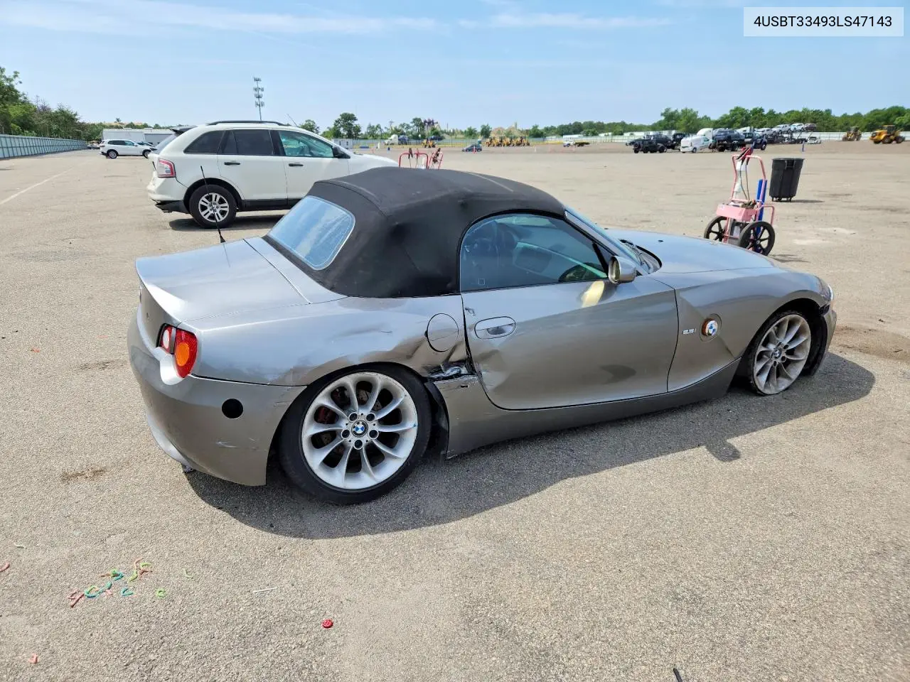 2003 BMW Z4 2.5 VIN: 4USBT33493LS47143 Lot: 61233306