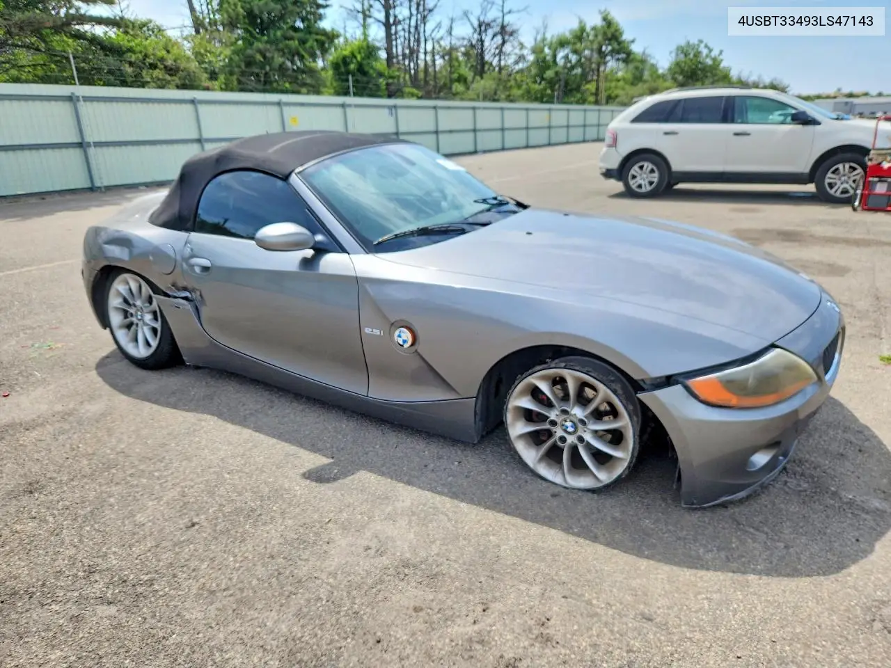 2003 BMW Z4 2.5 VIN: 4USBT33493LS47143 Lot: 61233306