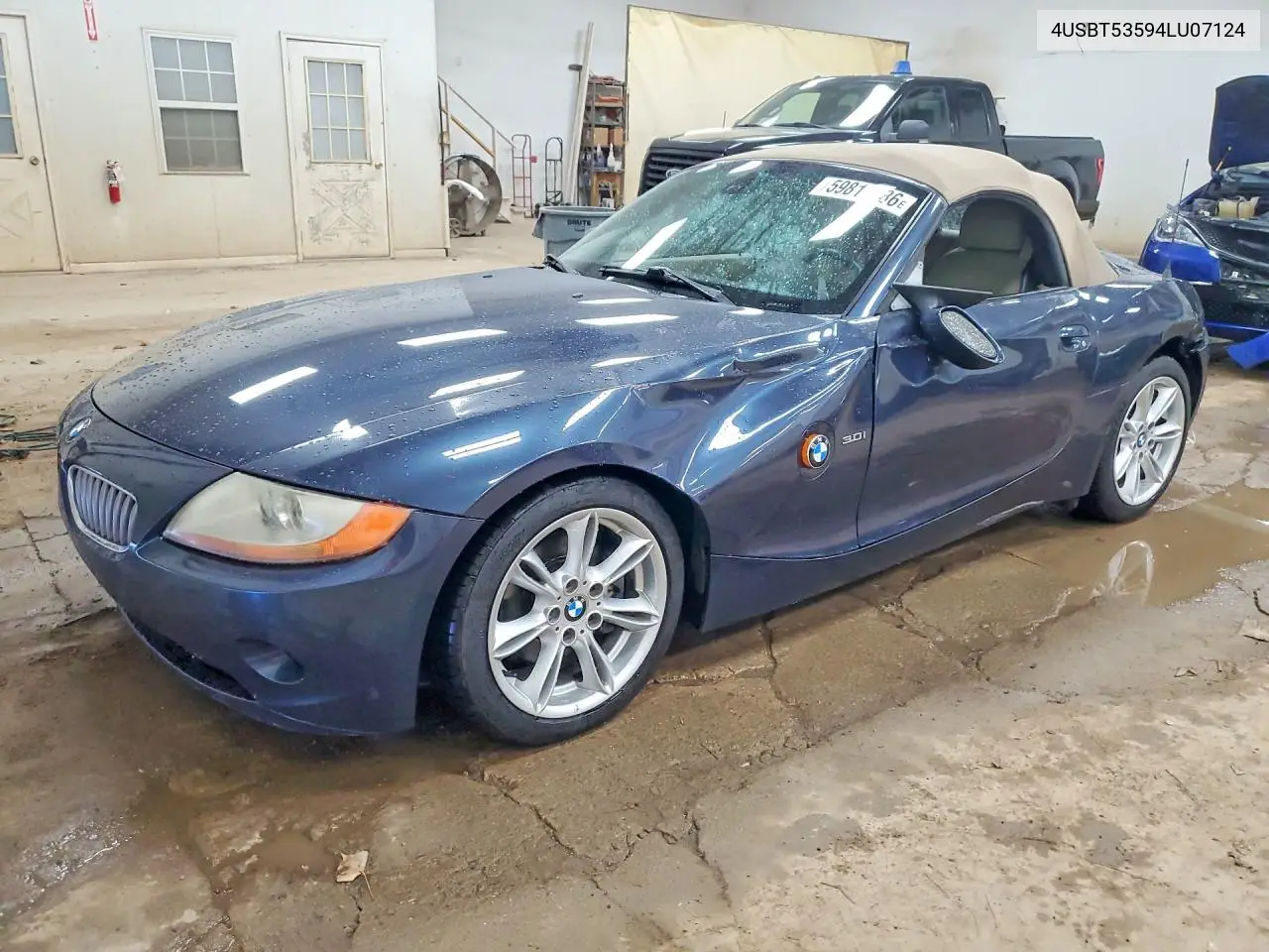 2004 BMW Z4 3.0 VIN: 4USBT53594LU07124 Lot: 59814186