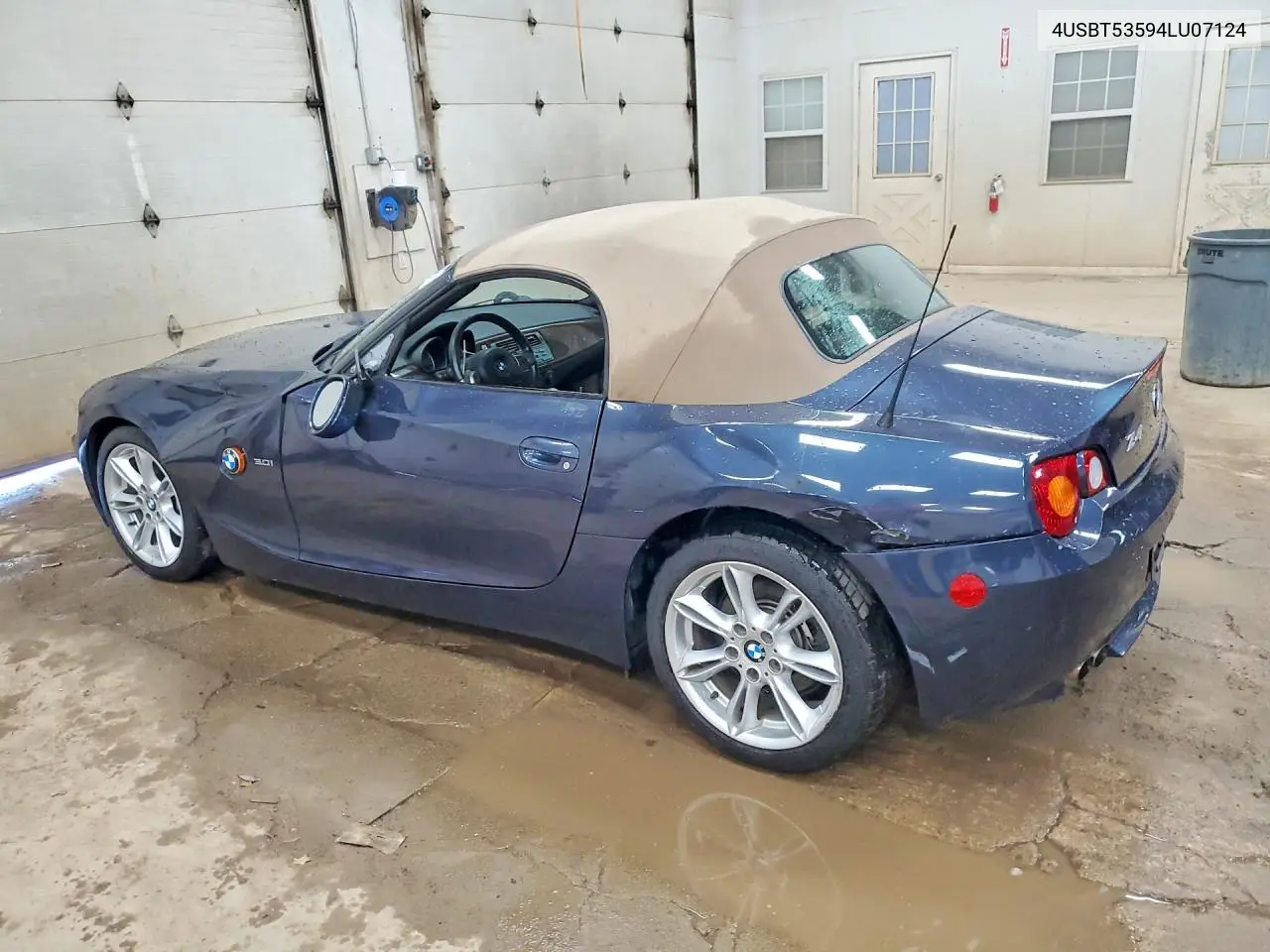 2004 BMW Z4 3.0 VIN: 4USBT53594LU07124 Lot: 59814186