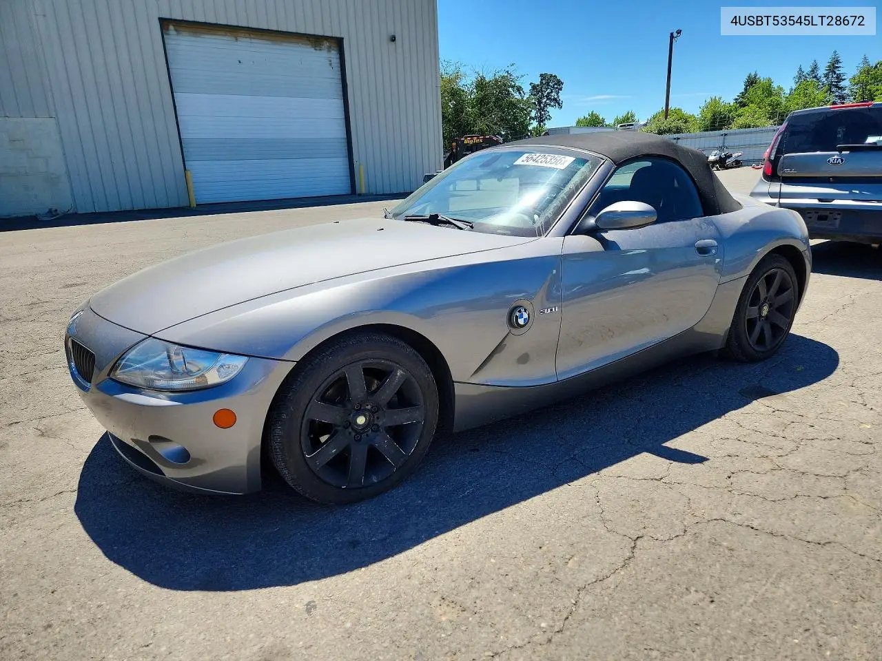 2005 BMW Z4 3.0 VIN: 4USBT53545LT28672 Lot: 56425356