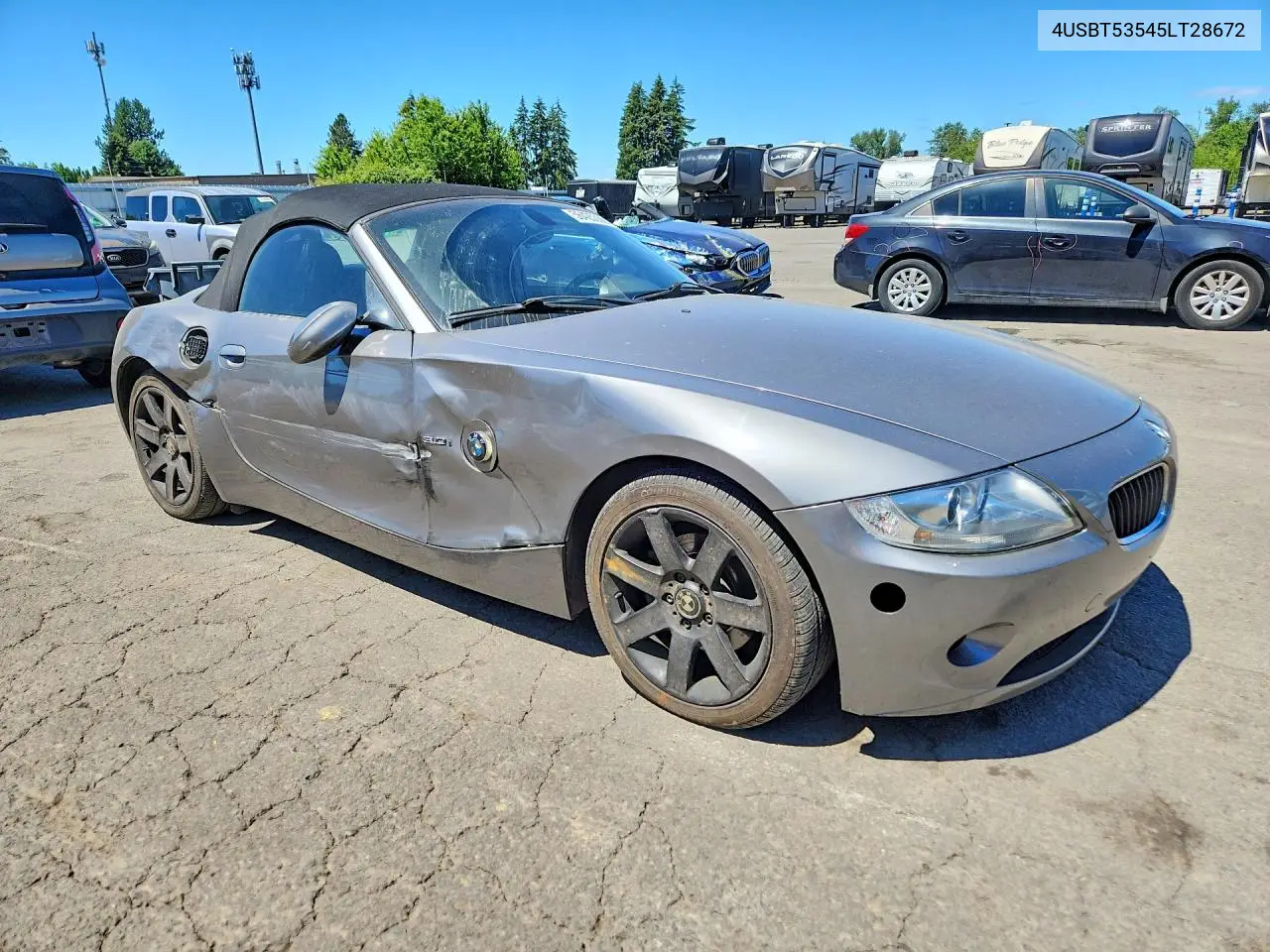 2005 BMW Z4 3.0 VIN: 4USBT53545LT28672 Lot: 56425356