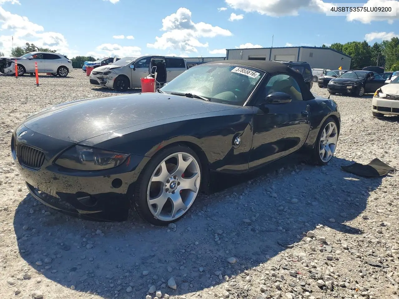 2005 BMW Z4 3.0 VIN: 4USBT53575LU09200 Lot: 57855616