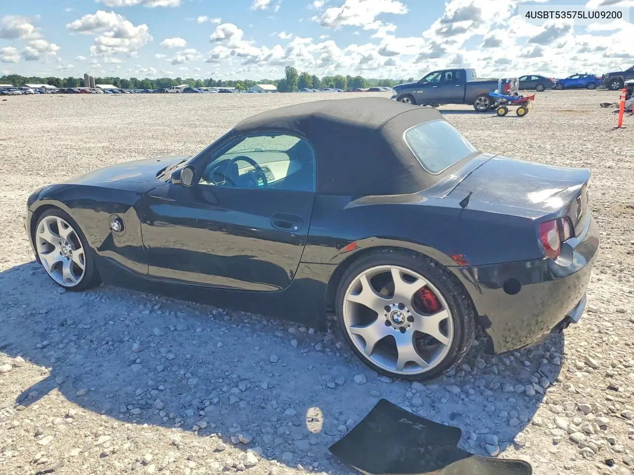 2005 BMW Z4 3.0 VIN: 4USBT53575LU09200 Lot: 57855616