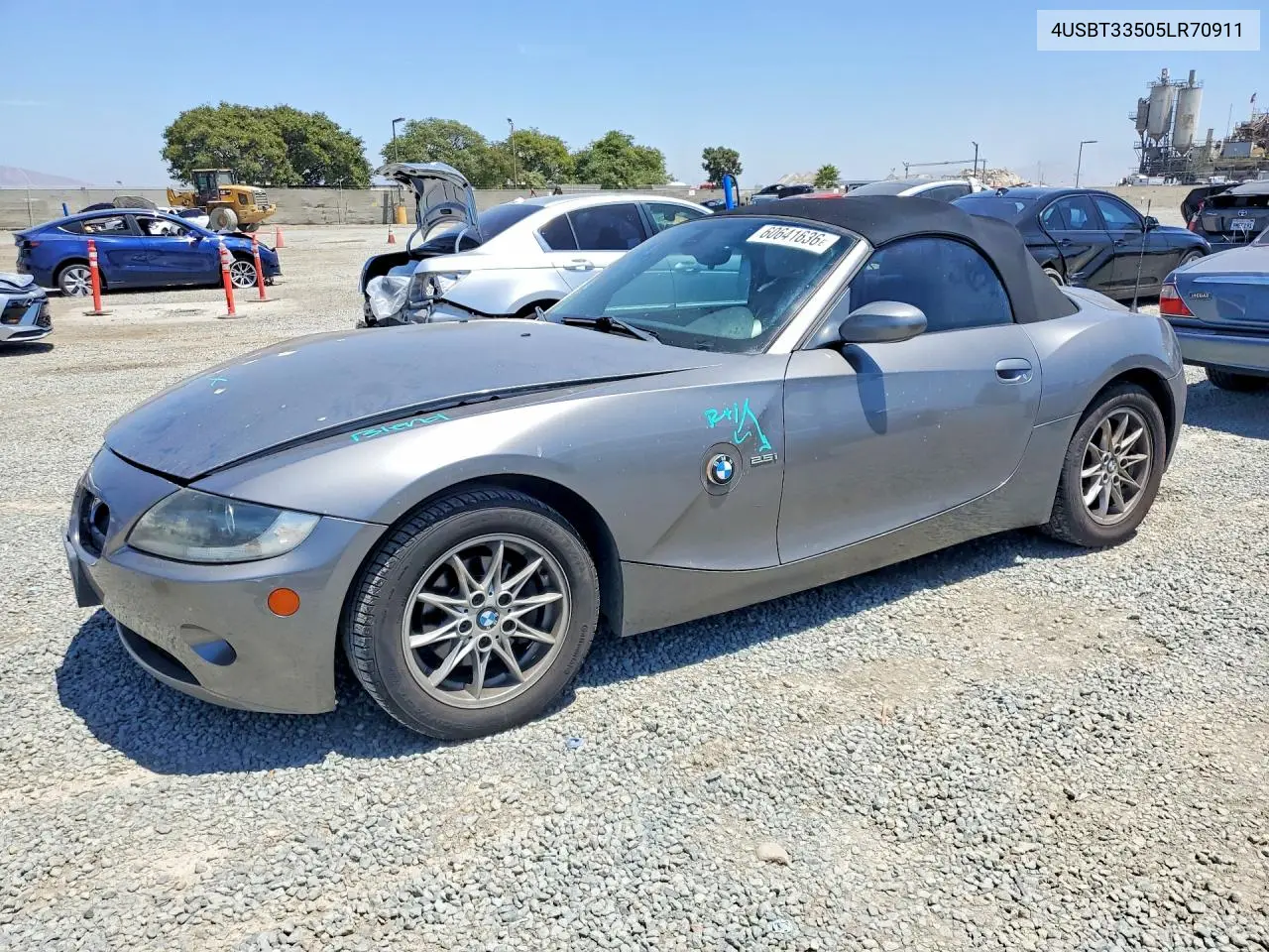 2005 BMW Z4 2.5 VIN: 4USBT33505LR70911 Lot: 60641636