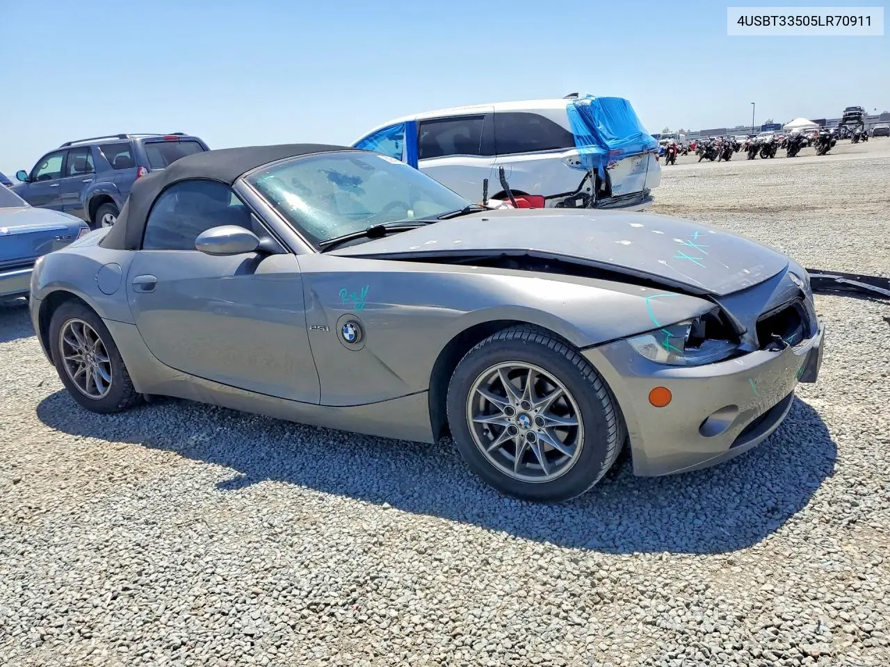 2005 BMW Z4 2.5 VIN: 4USBT33505LR70911 Lot: 60641636