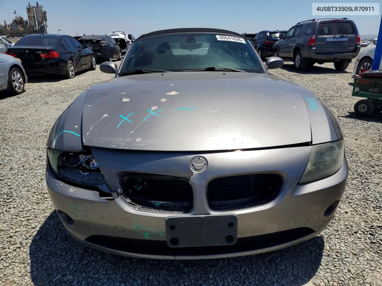 2005 BMW Z4 2.5 VIN: 4USBT33505LR70911 Lot: 60641636