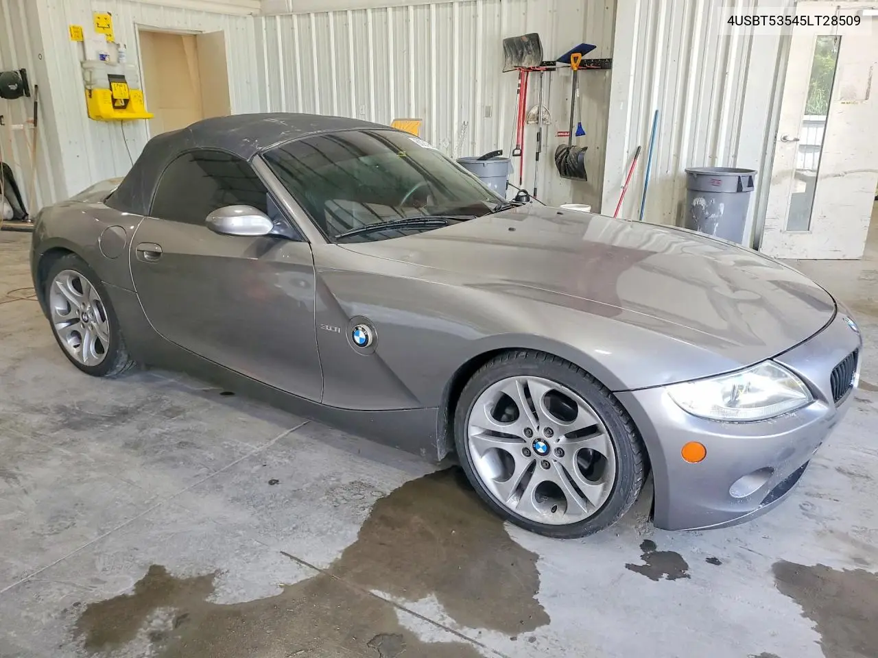 2005 BMW Z4 3.0 VIN: 4USBT53545LT28509 Lot: 60919046