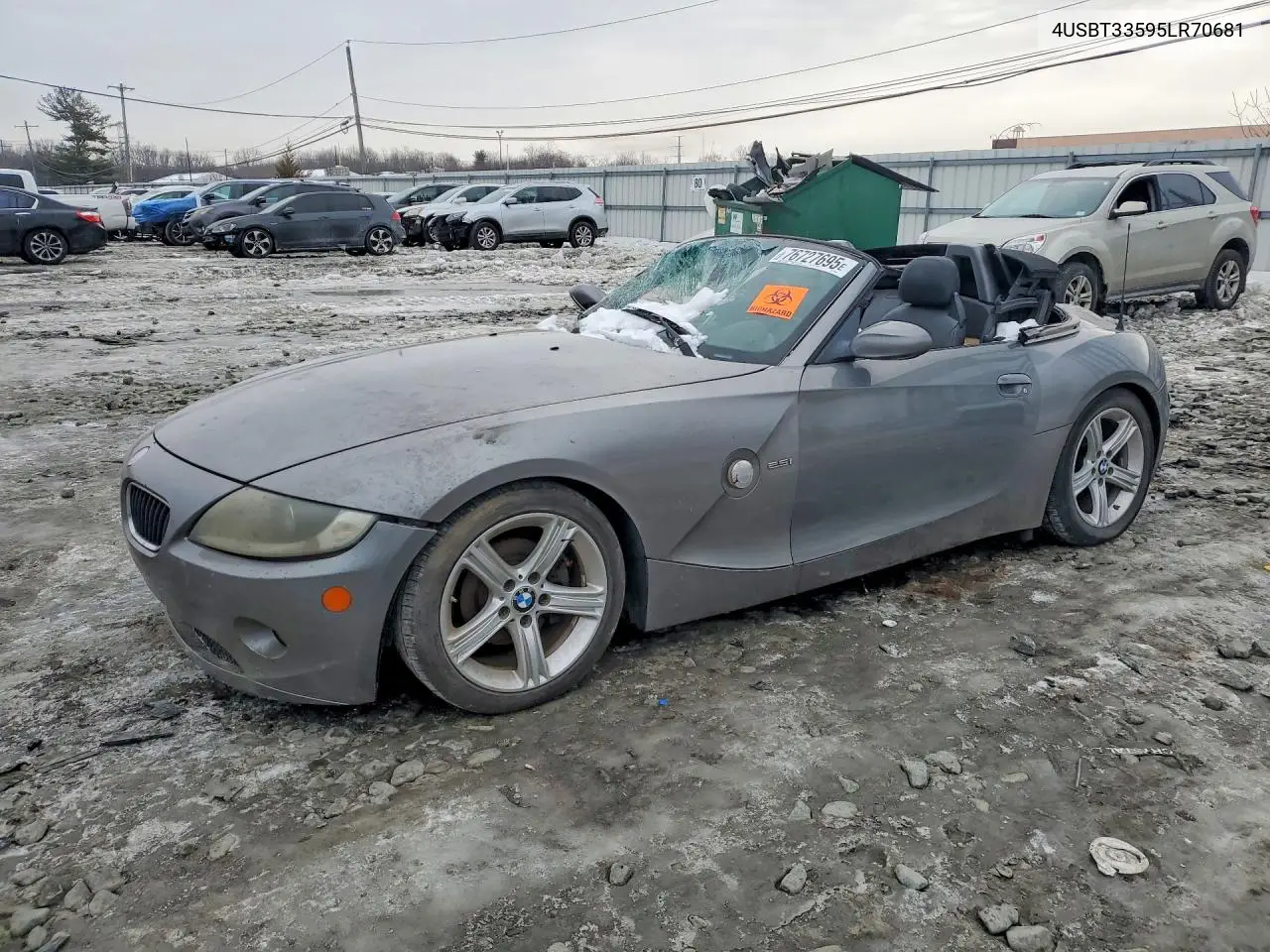 2005 BMW Z4 2.5 VIN: 4USBT33595LR70681 Lot: 76727695
