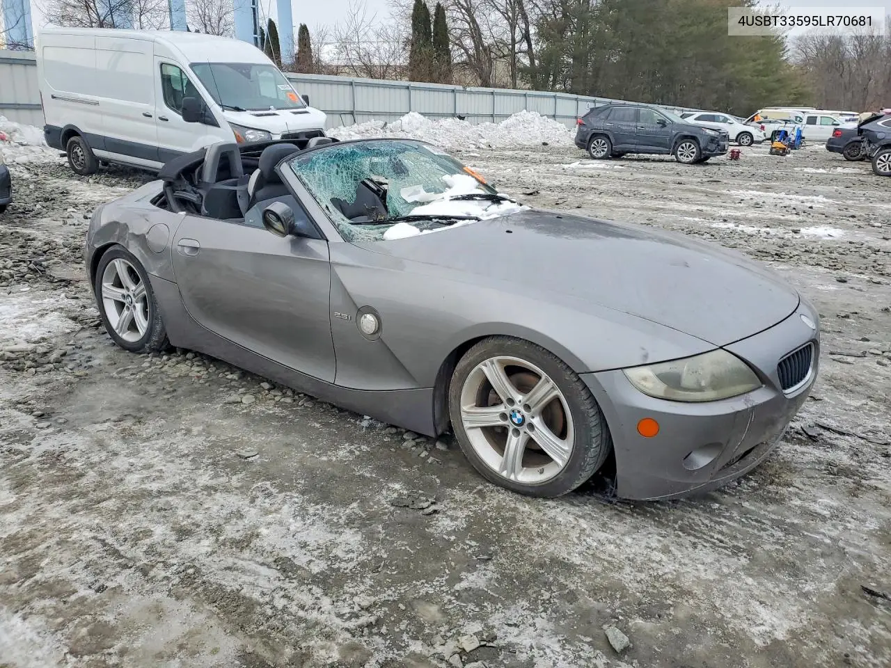 2005 BMW Z4 2.5 VIN: 4USBT33595LR70681 Lot: 76727695