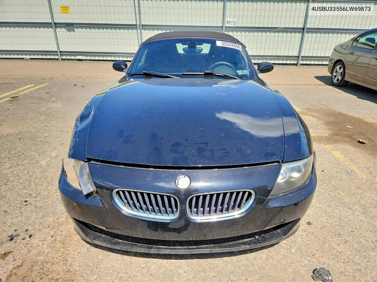 2006 BMW Z4 3.0 VIN: 4USBU33556LW69873 Lot: 55542696
