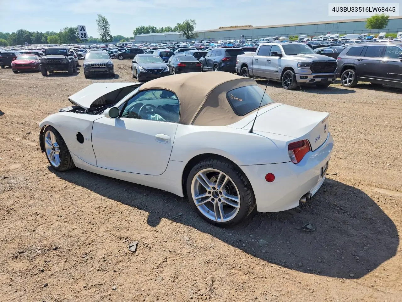 2006 BMW Z4 3.0 VIN: 4USBU33516LW68445 Lot: 60740196