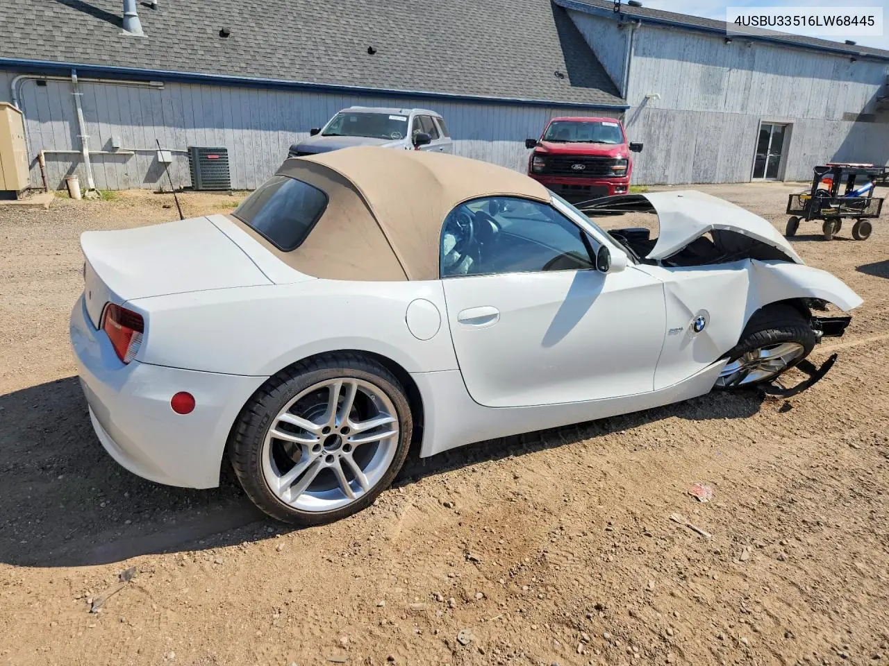 2006 BMW Z4 3.0 VIN: 4USBU33516LW68445 Lot: 60740196