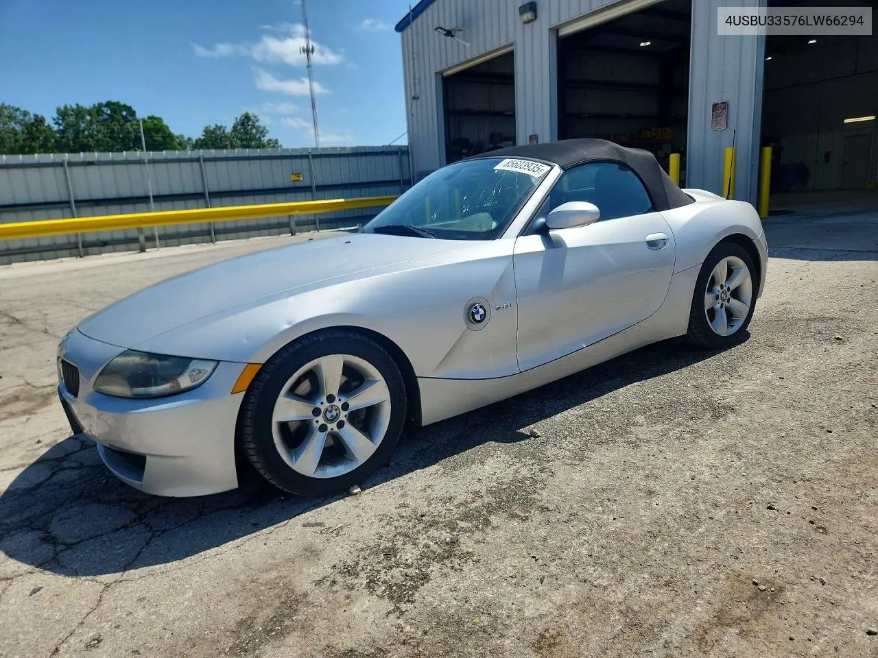 2006 BMW Z4 3.0 VIN: 4USBU33576LW66294 Lot: 85603935