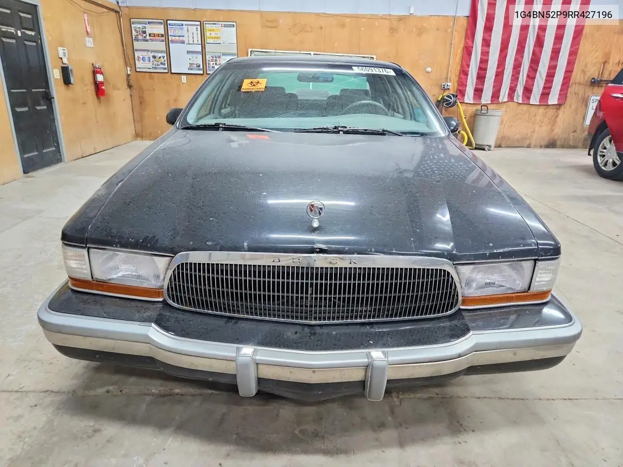 1994 Buick Roadmaster VIN: 1G4BN52P9RR427196 Lot: 56091376