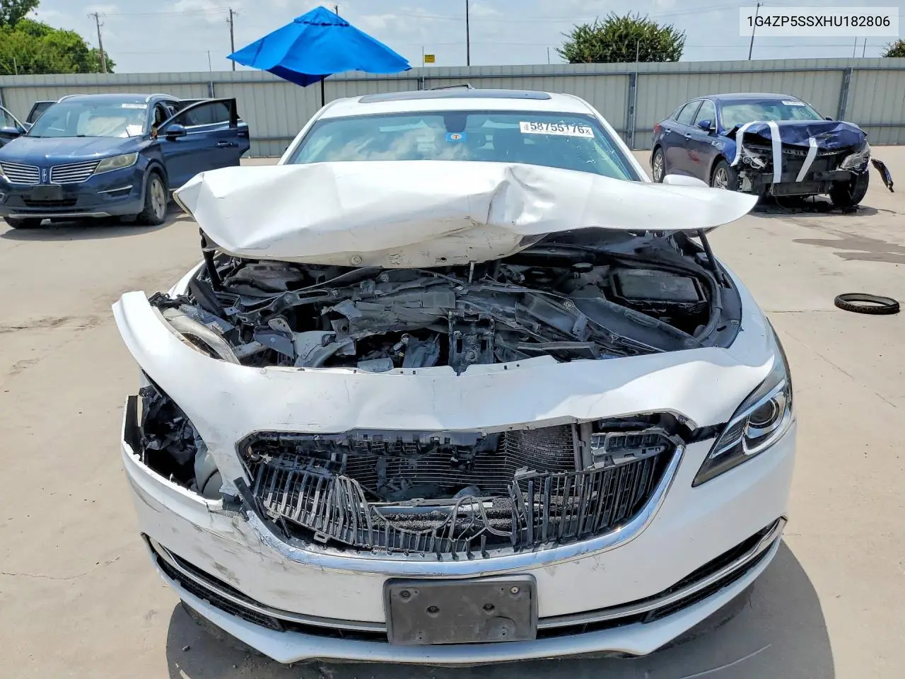 2017 Buick Lacrosse Essence VIN: 1G4ZP5SSXHU182806 Lot: 58755176