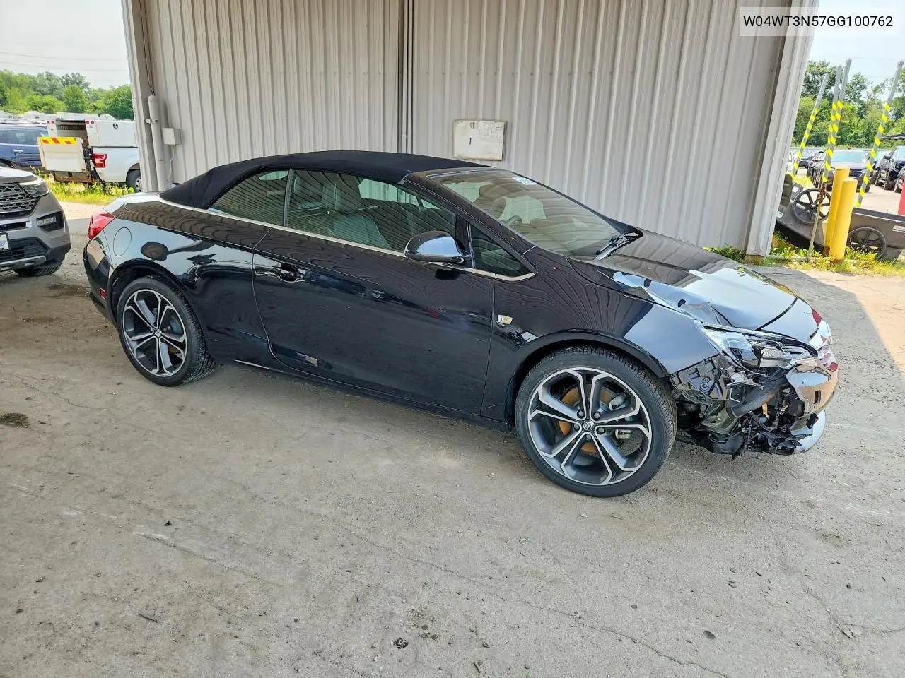 2016 Buick Cascada Premium VIN: W04WT3N57GG100762 Lot: 61024586