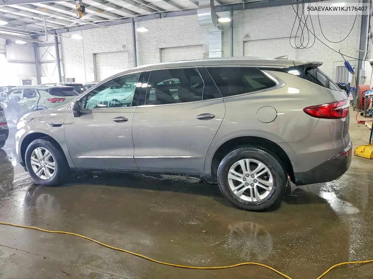2019 Buick Enclave Essence VIN: 5GAEVAKW1KJ176407 Lot: 61582536
