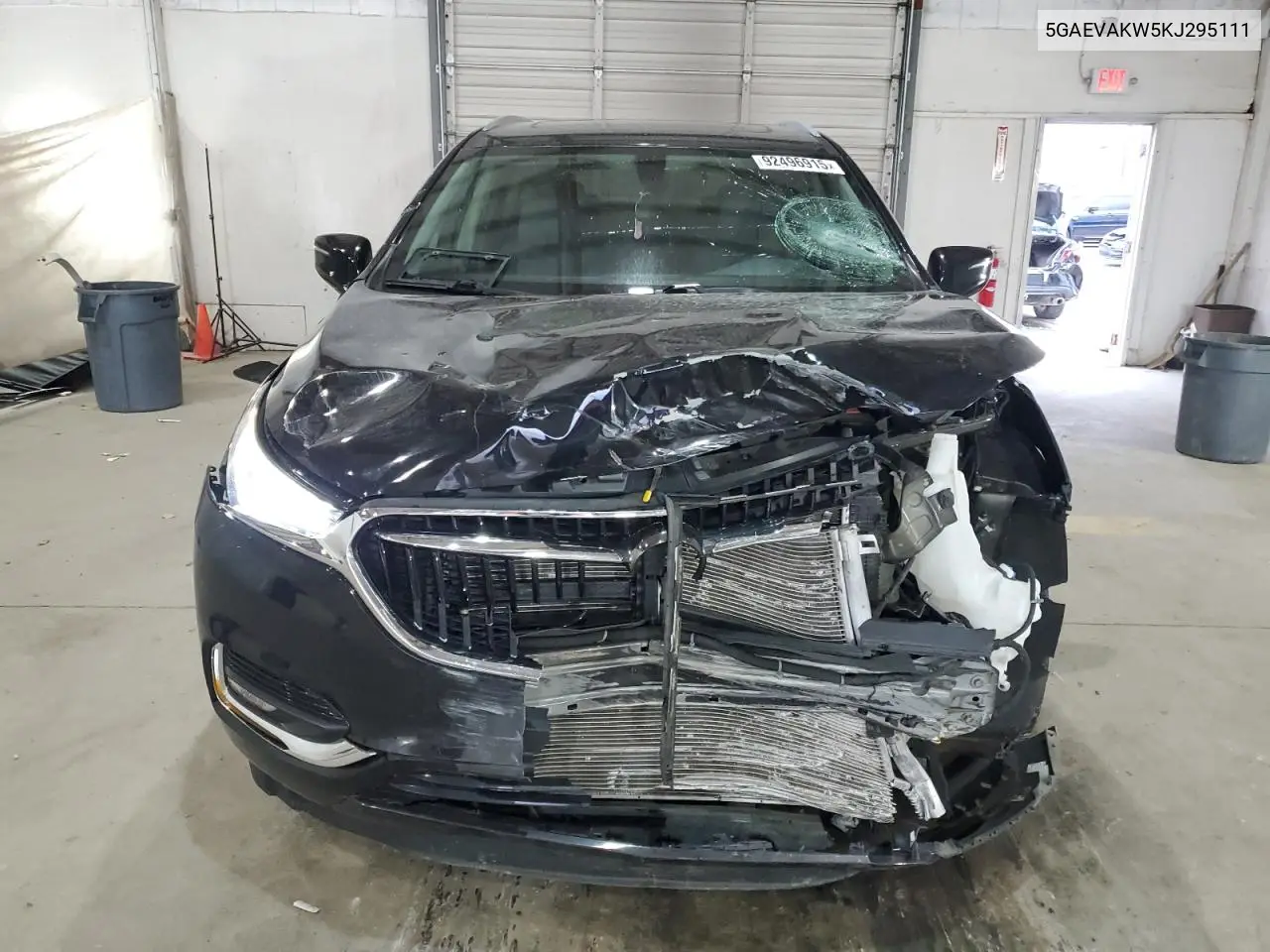 5GAEVAKW5KJ295111 2019 Buick Enclave Essence