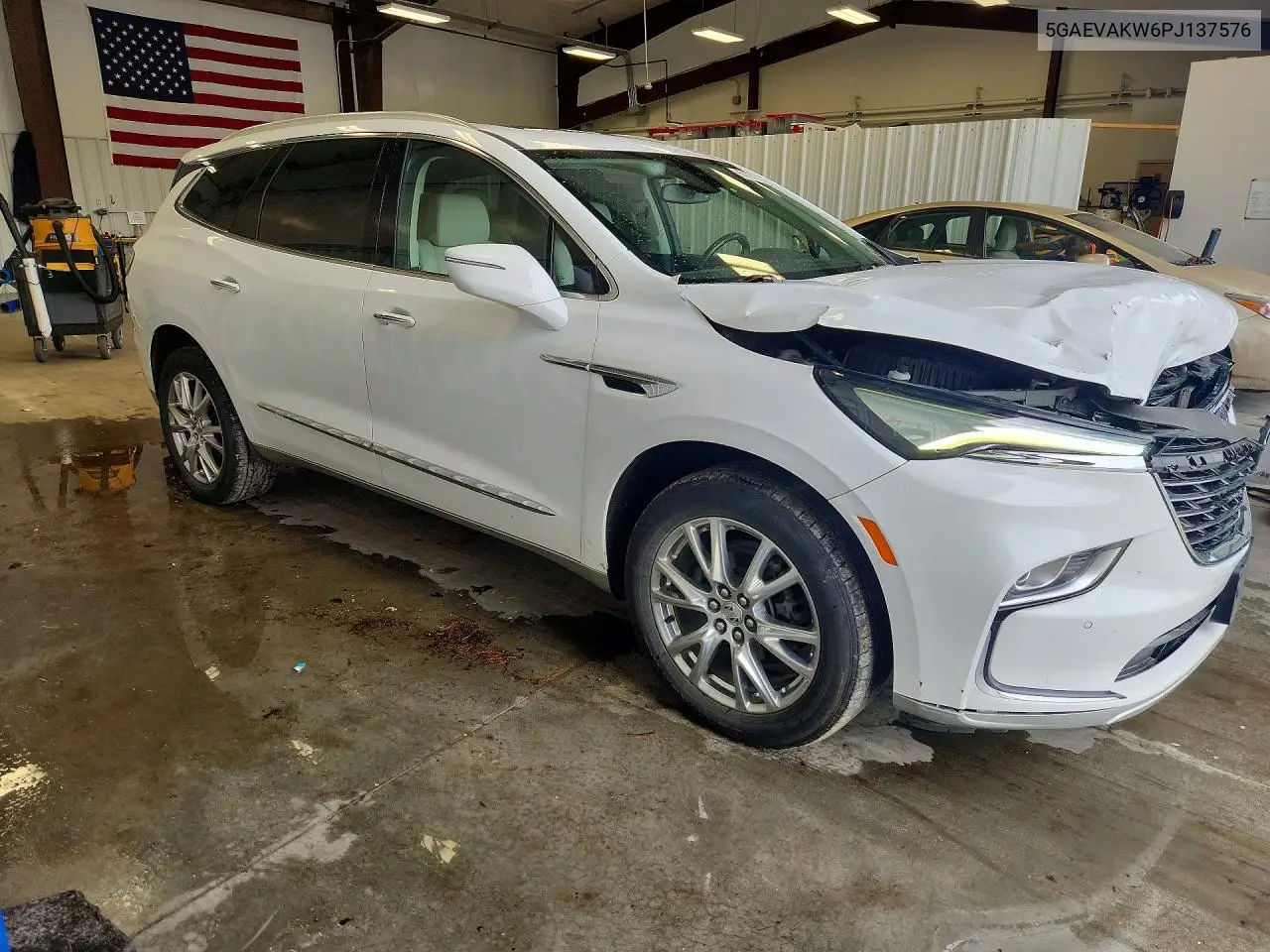 2023 Buick Enclave Essence VIN: 5GAEVAKW6PJ137576 Lot: 60975376