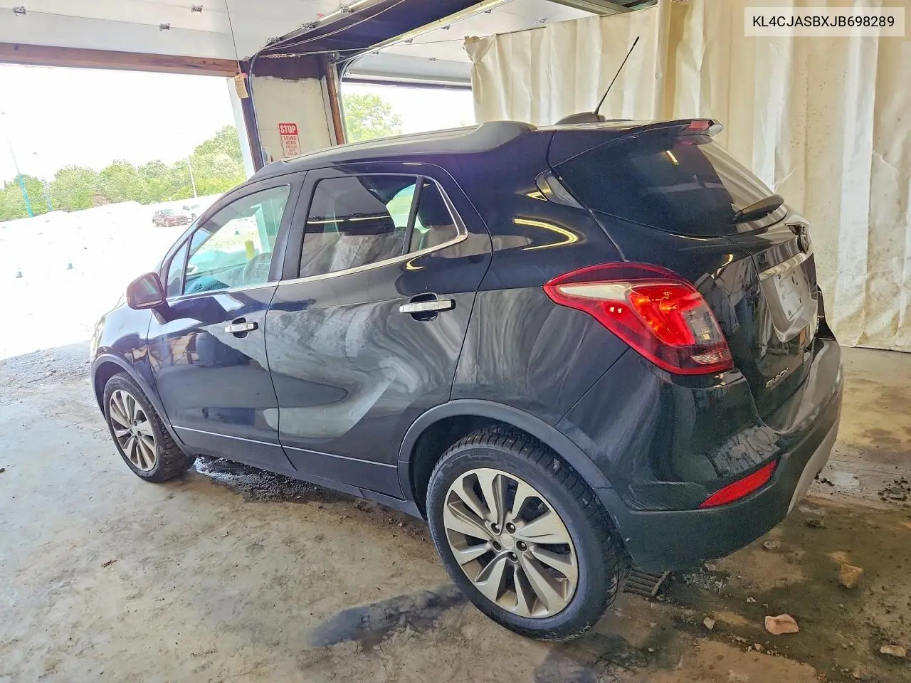 2018 Buick Encore Preferred VIN: KL4CJASBXJB698289 Lot: 61225616