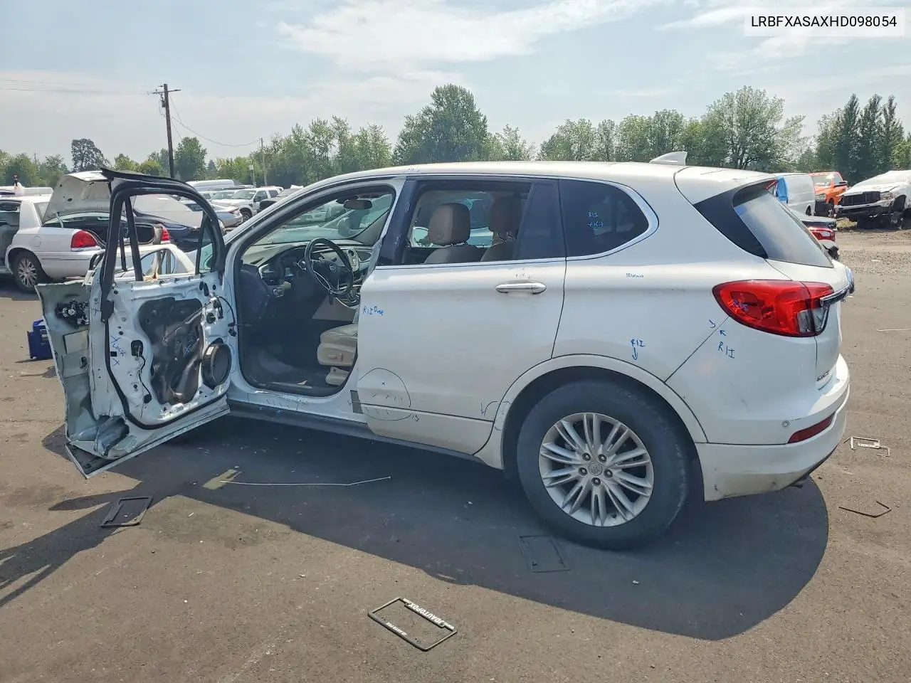 2017 Buick Envision Preferred VIN: LRBFXASAXHD098054 Lot: 61976856