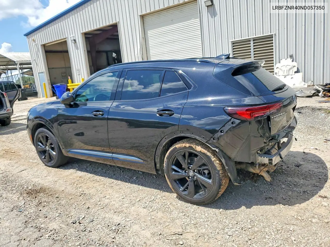 2022 Buick Envision Essence VIN: LRBFZNR40ND057350 Lot: 61401536