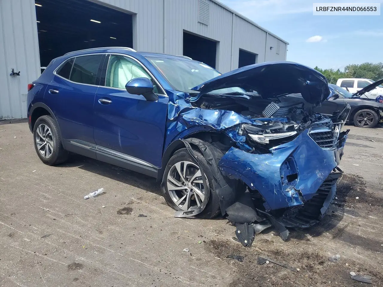 2022 Buick Envision Essence VIN: LRBFZNR44ND066553 Lot: 61719256