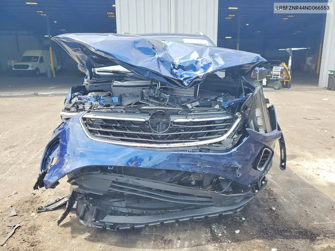 2022 Buick Envision Essence VIN: LRBFZNR44ND066553 Lot: 61719256